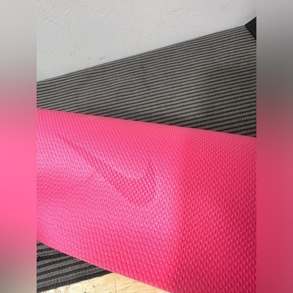 Yoga Nike mat - Picture 3 of 4